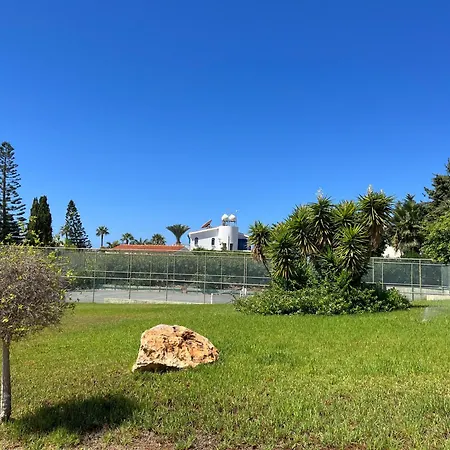 Modern Seaview Townhouse In Coral Bay (adults Only) Peyia