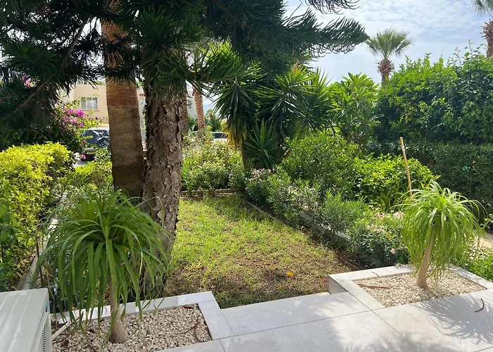 Modern Seaview Townhouse In Coral Bay (adults Only) بييا