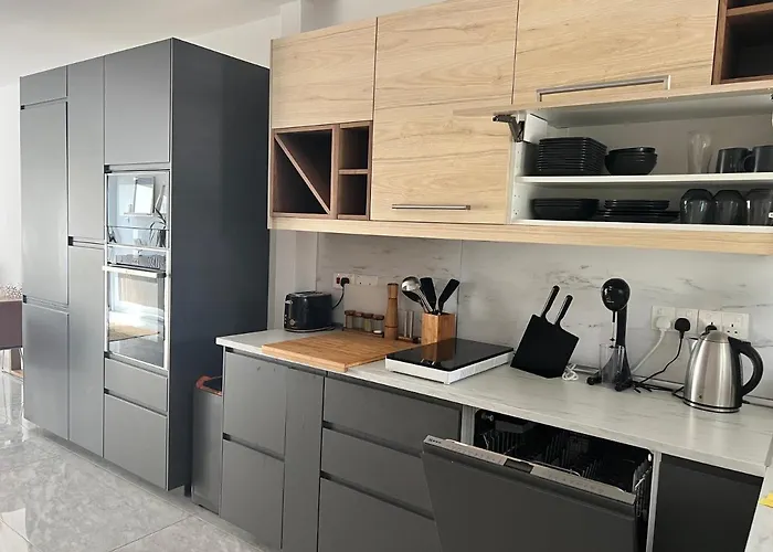 Modern Seaview Townhouse In Coral Bay (adults Only) شقة *