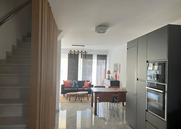 شقة Modern Seaview Townhouse In Coral Bay (adults Only) *