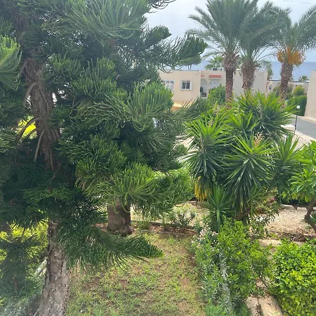 Апартаменты Modern Seaview Townhouse In Coral Bay (adults Only) Пейя