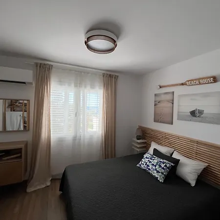 Modern Seaview Townhouse In Coral Bay (adults Only) Apartmán *